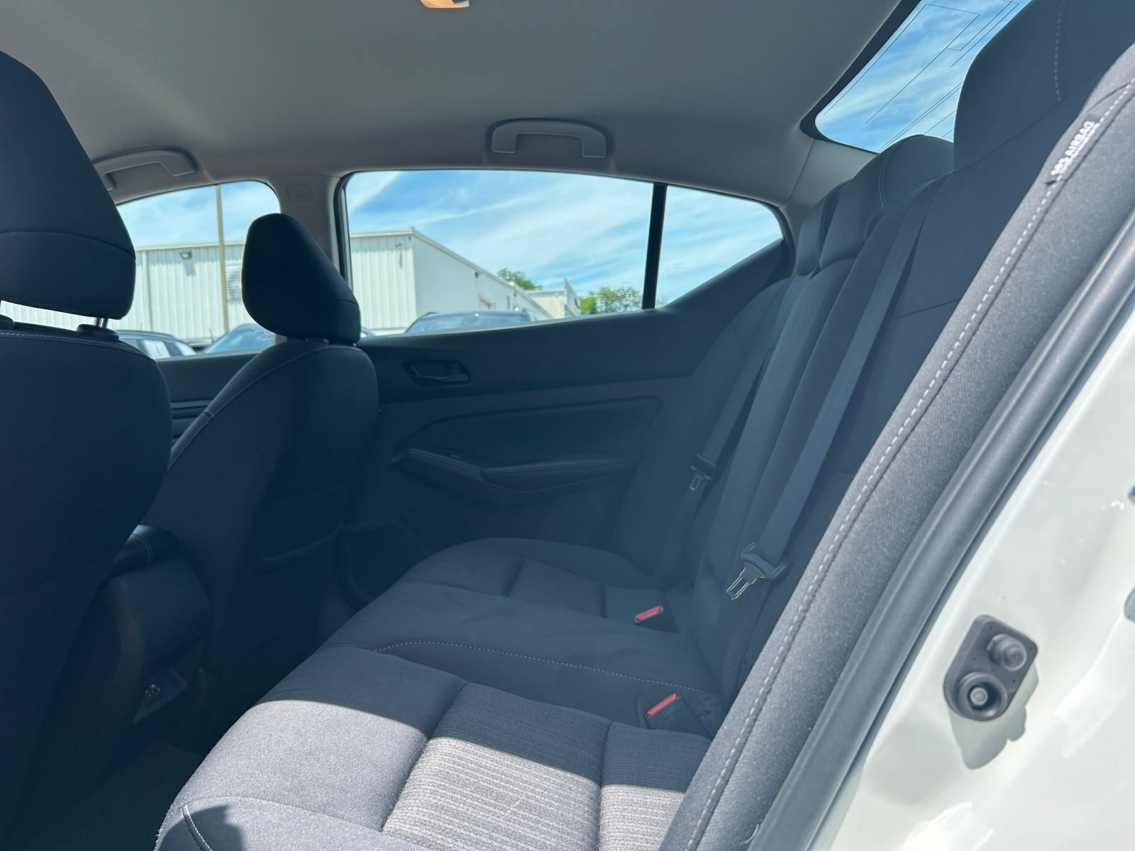 Used 2025 Nissan Altima 2.5 SV FWD image 21