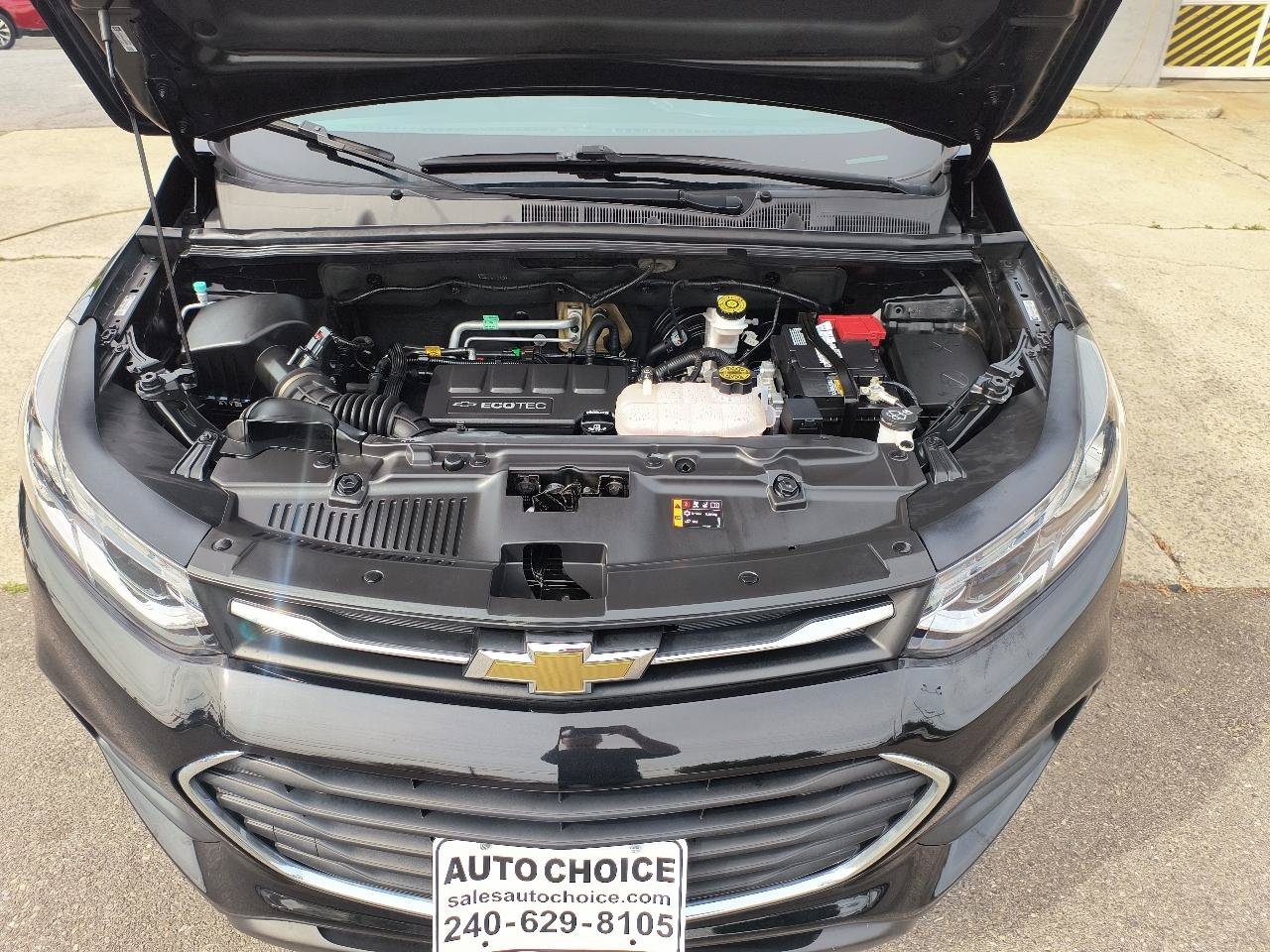 Used 2020 Chevrolet Trax LS AWD/4WD image 38