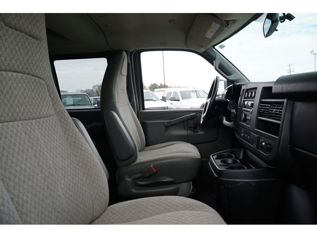 Used 2016 Chevrolet Express 3500 LT w/ LT Preferred Equipment Group image 22