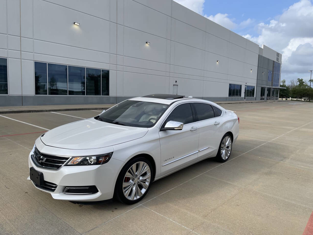 Used 2017 Chevrolet Impala Premier w/ Enhanced Convenience Package image 1