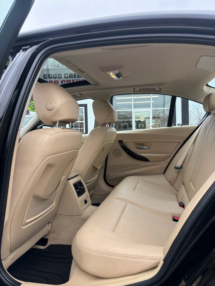 Used 2013 BMW 328i xDrive Sedan image 16