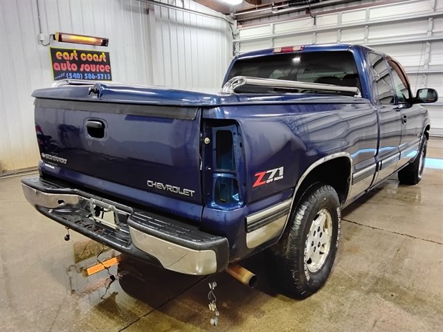 Used 2001 Chevrolet Silverado 1500 LS w/ Off-Road Chassis Pkg AWD/4WD image 3