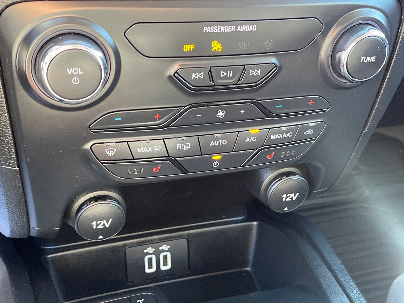 Used 2022 Ford Ranger XLT w/ Equipment Group 302A High AWD/4WD image 13