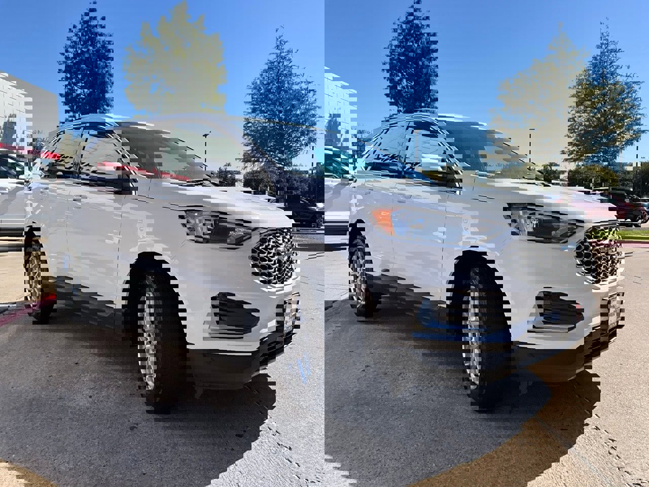 Used 2024 Ford Edge SEL image 5