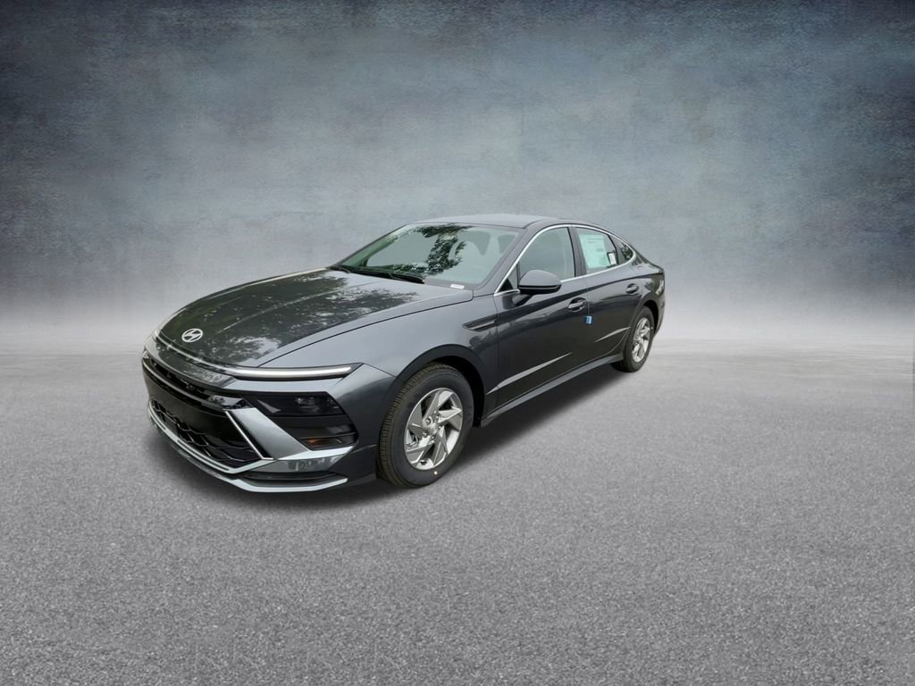 Used 2026 Hyundai Sonata SE image 9
