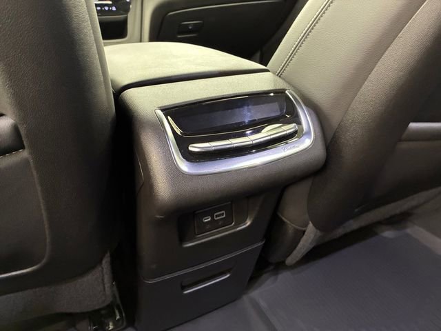 Used 2023 Cadillac XT6 Luxury image 19
