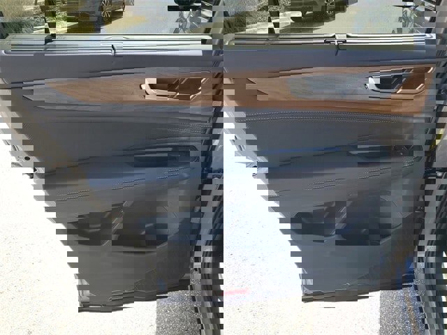 New 2026 Volkswagen Atlas SE image 9