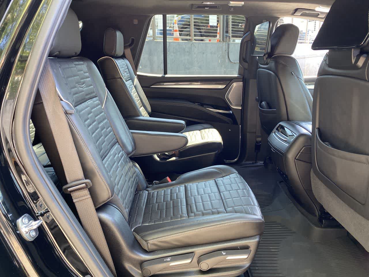 Used 2026 Cadillac Escalade V w/ LPO, ONYX Package AWD/4WD image 17