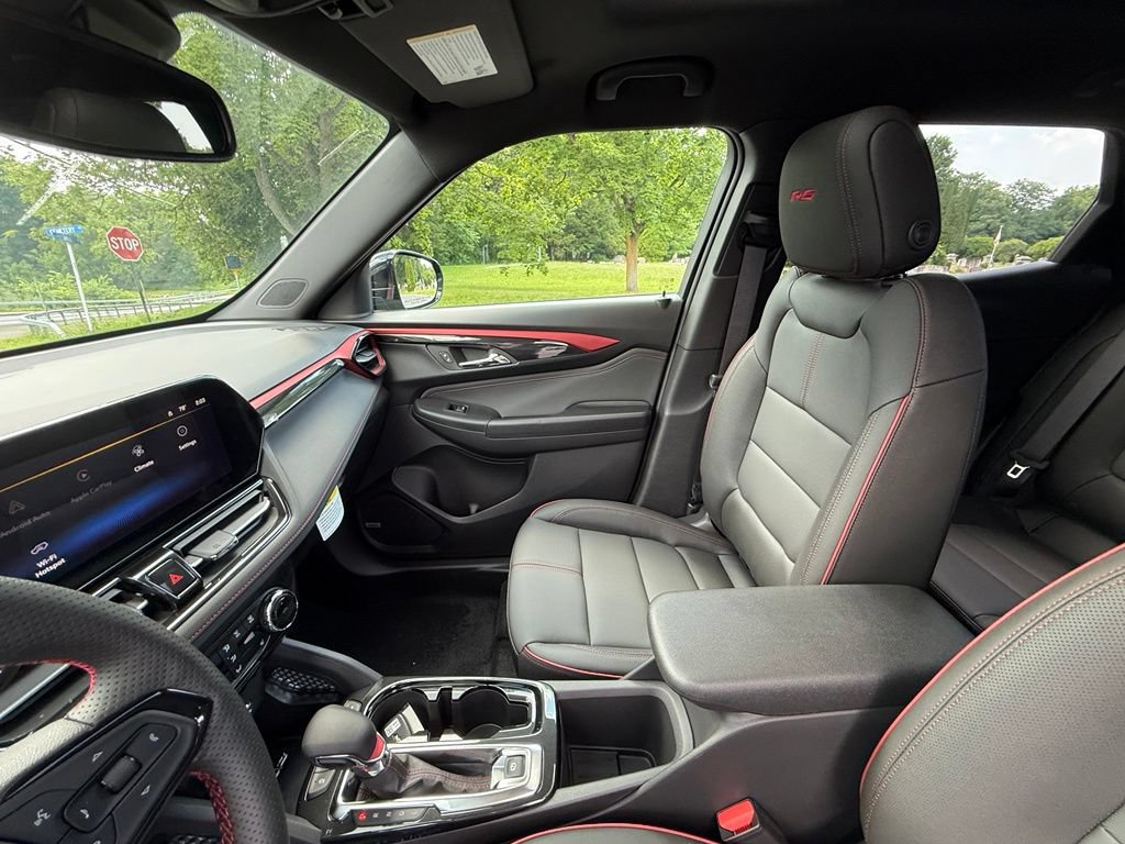 New 2026 Chevrolet TrailBlazer RS w/ Convenience Package AWD/4WD image 19