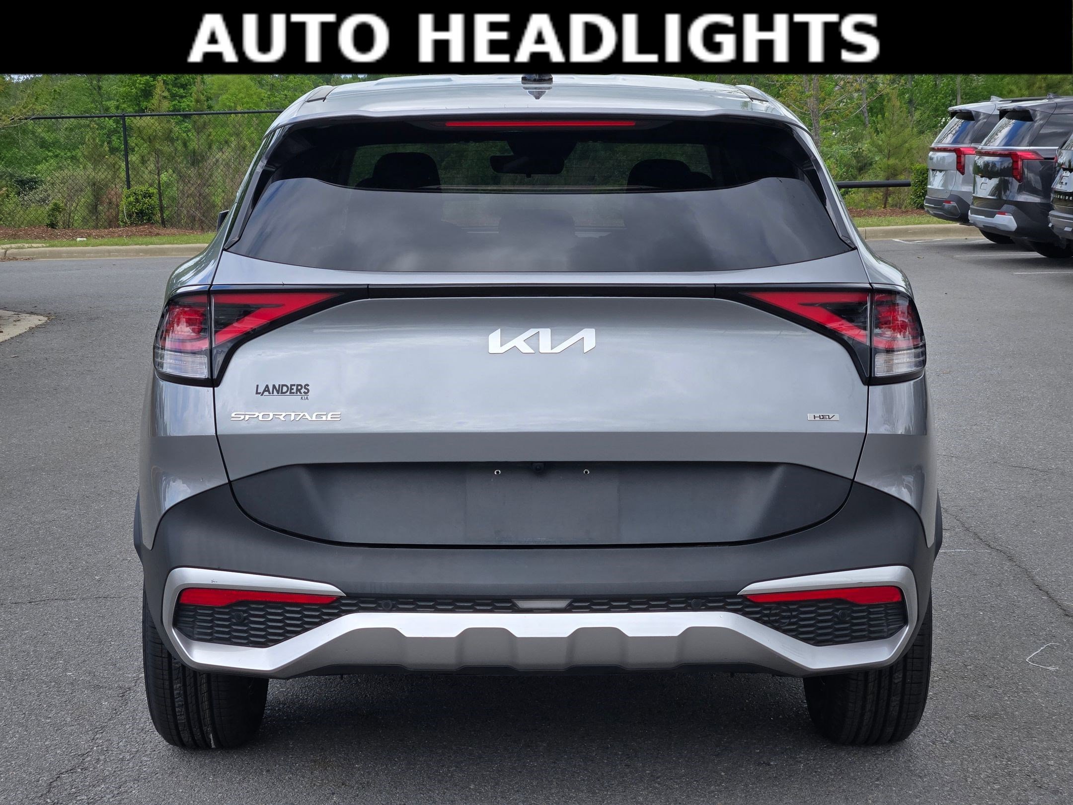 Used 2023 Kia Sportage LX image 6