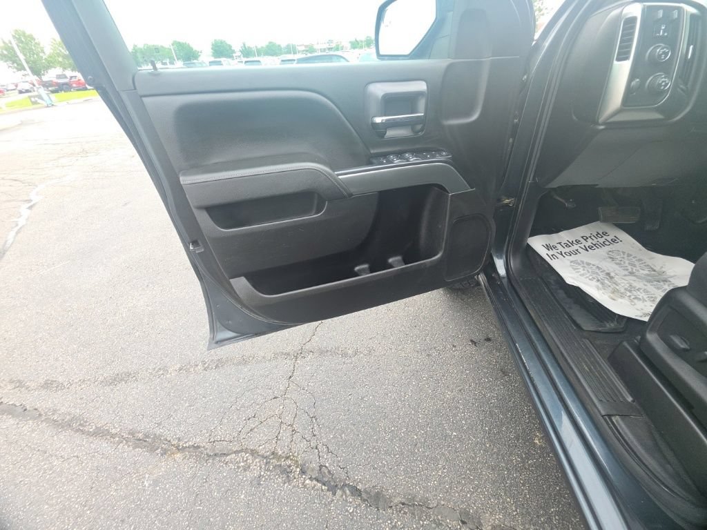 Used 2019 Chevrolet Silverado 1500 LT w/ All Star Edition AWD/4WD image 14