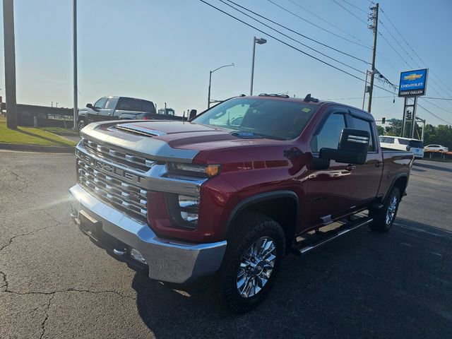 Used 2021 Chevrolet Silverado 2500 LT w/ Convenience Package AWD/4WD image 4