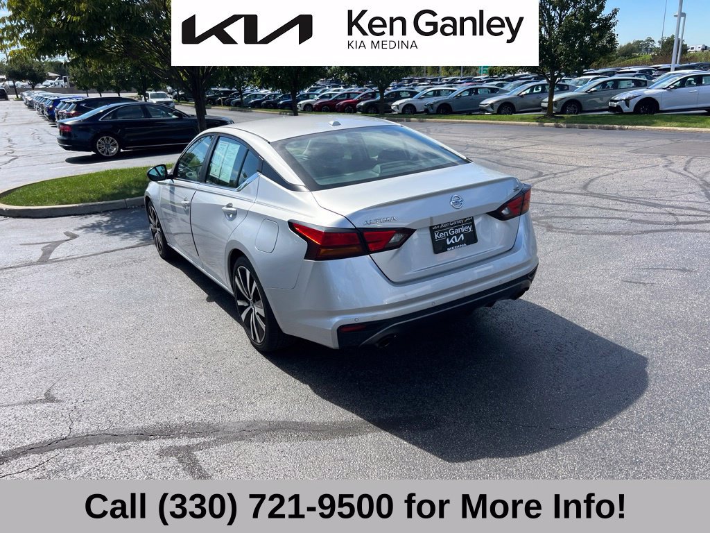 Used 2020 Nissan Altima 2.5 SR FWD image 14