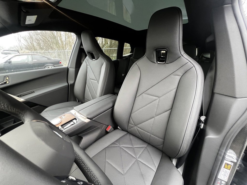 Used 2025 BMW iX xDrive50 image 11