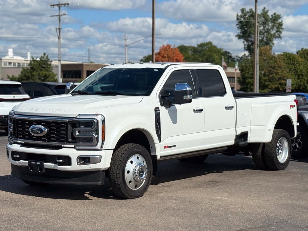 Used 2023 Ford F450 Platinum w/ FX4 Off-Road Package AWD/4WD image 49