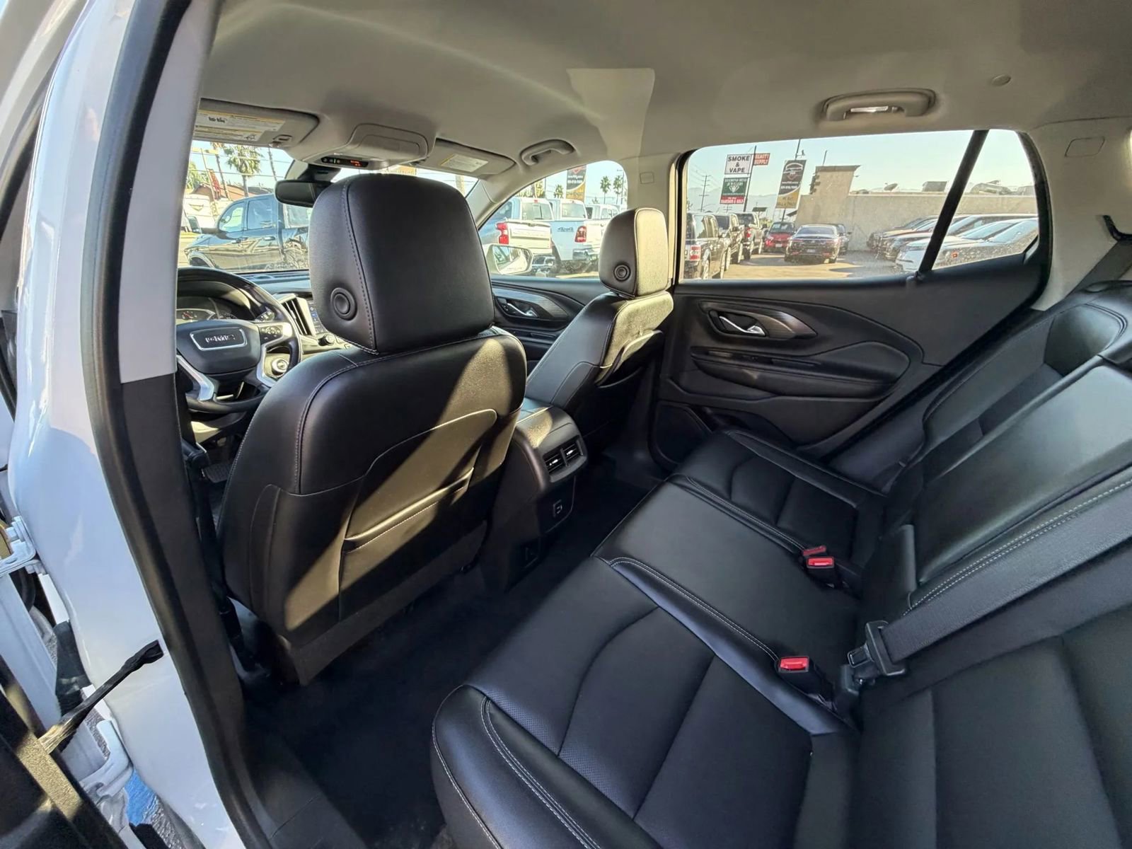 Used 2022 GMC Terrain SLT image 22