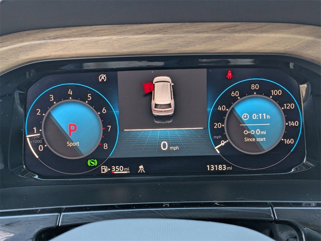 Used 2025 Volkswagen Atlas SE image 21