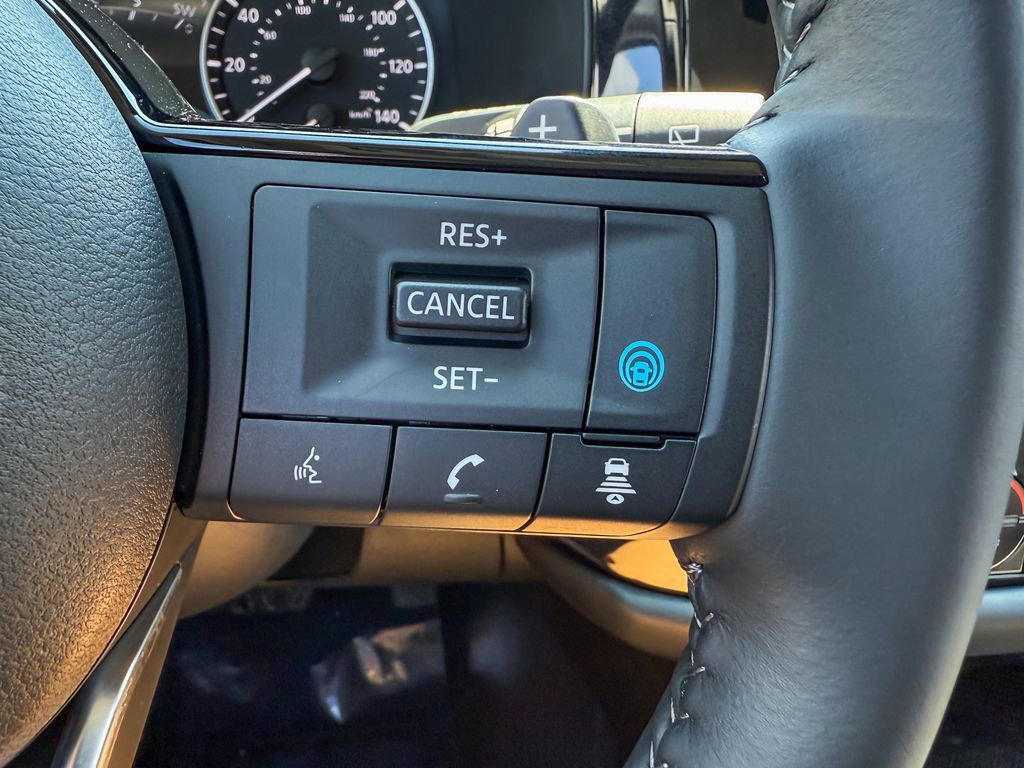 Certified 2024 Nissan Pathfinder SL image 30