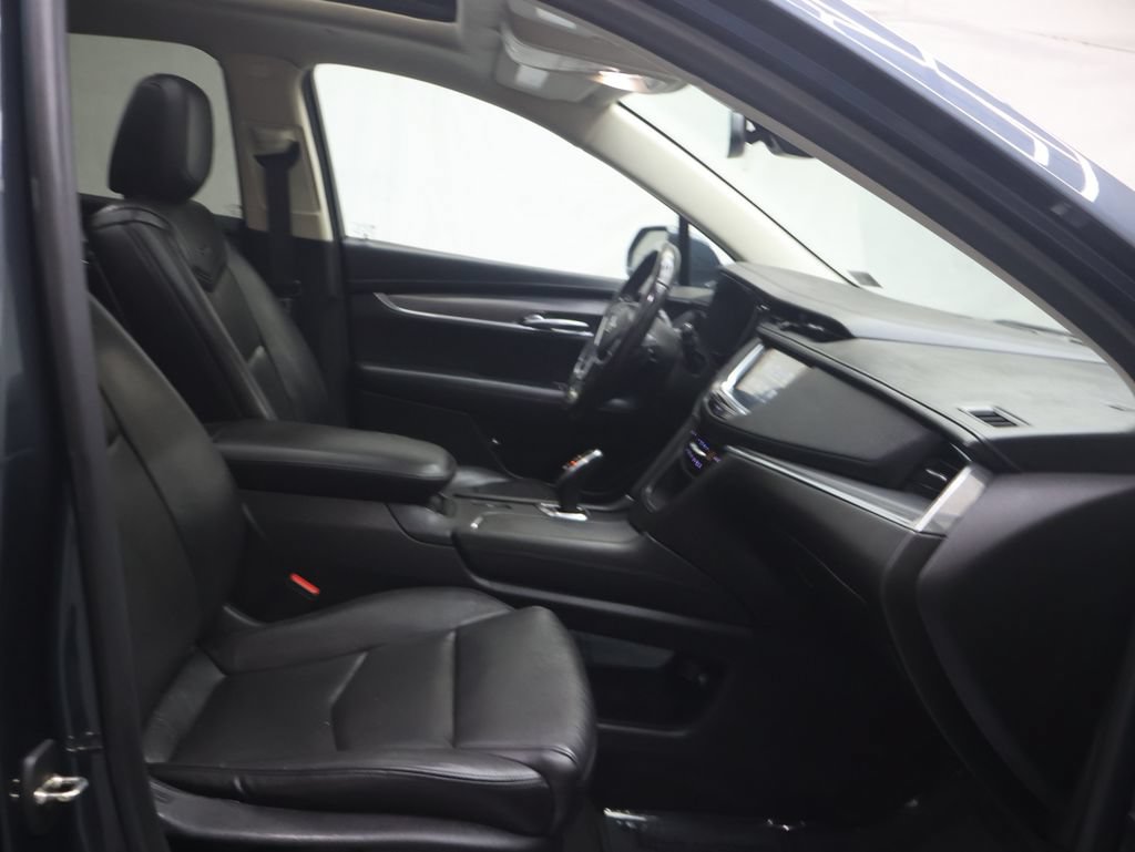 Used 2019 Cadillac XT5 Luxury FWD image 9