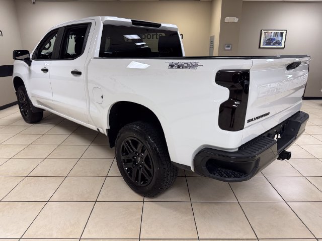 Used 2025 Chevrolet Silverado 1500 LT Trail Boss w/ Protection Package AWD/4WD image 4