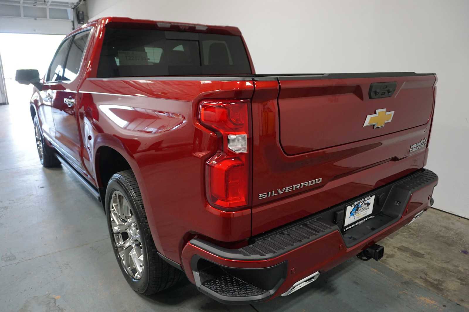 Certified 2025 Chevrolet Silverado 1500 High Country image 4