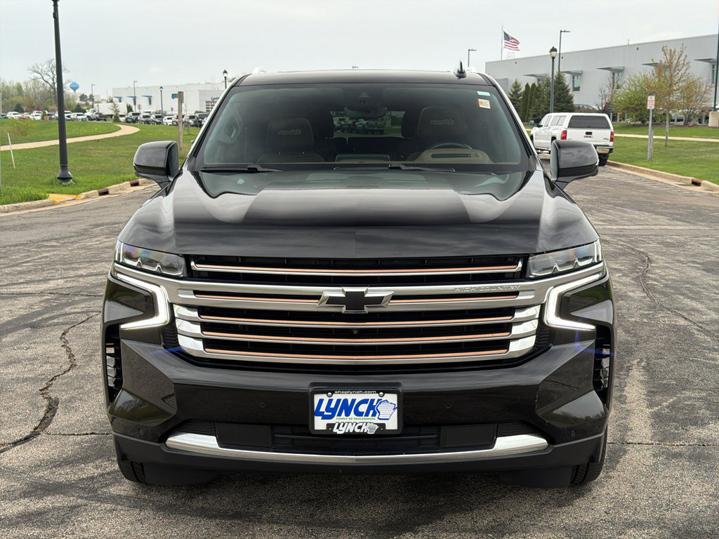 Used 2023 Chevrolet Suburban High Country AWD/4WD image 7