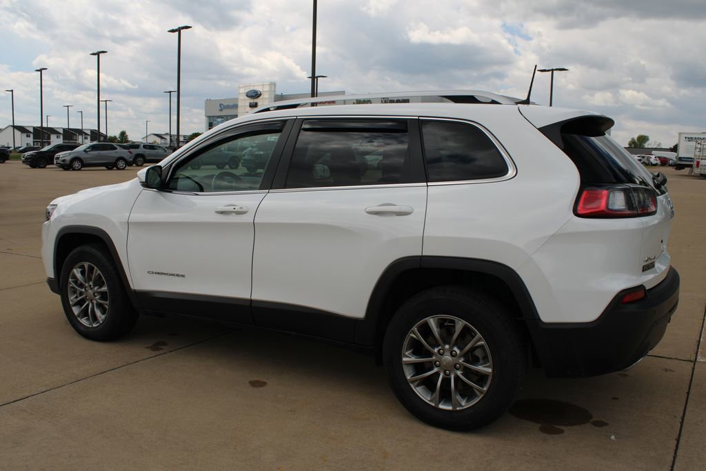 Used 2019 Jeep Cherokee Latitude Plus w/ Comfort/Convenience Group AWD/4WD image 15