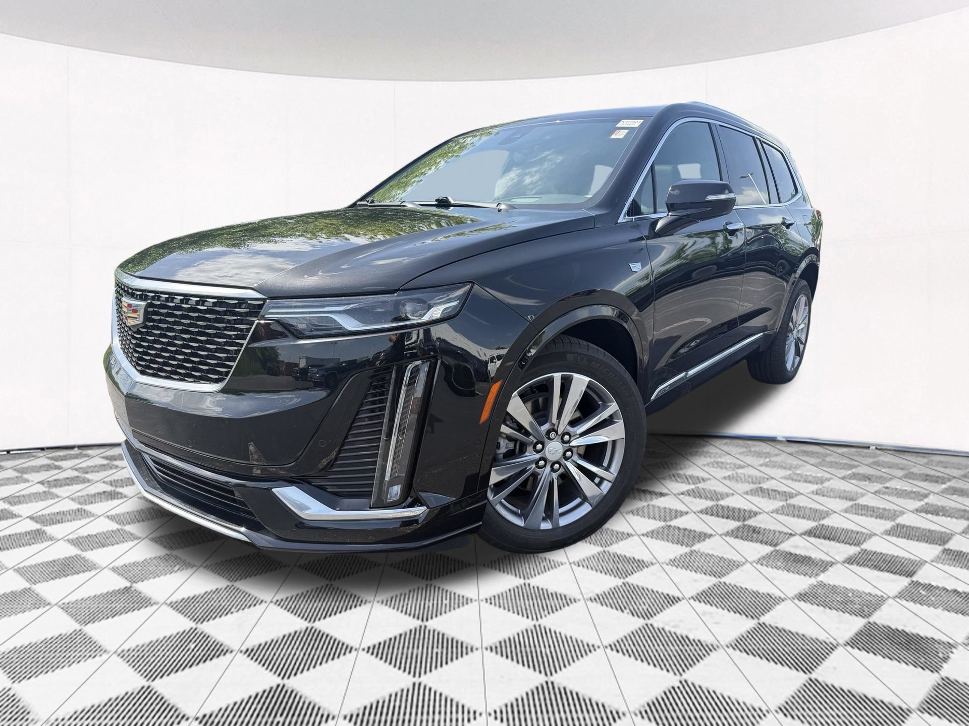 Certified 2023 Cadillac XT6 Premium Luxury w/ Technology Package AWD/4WD image 2