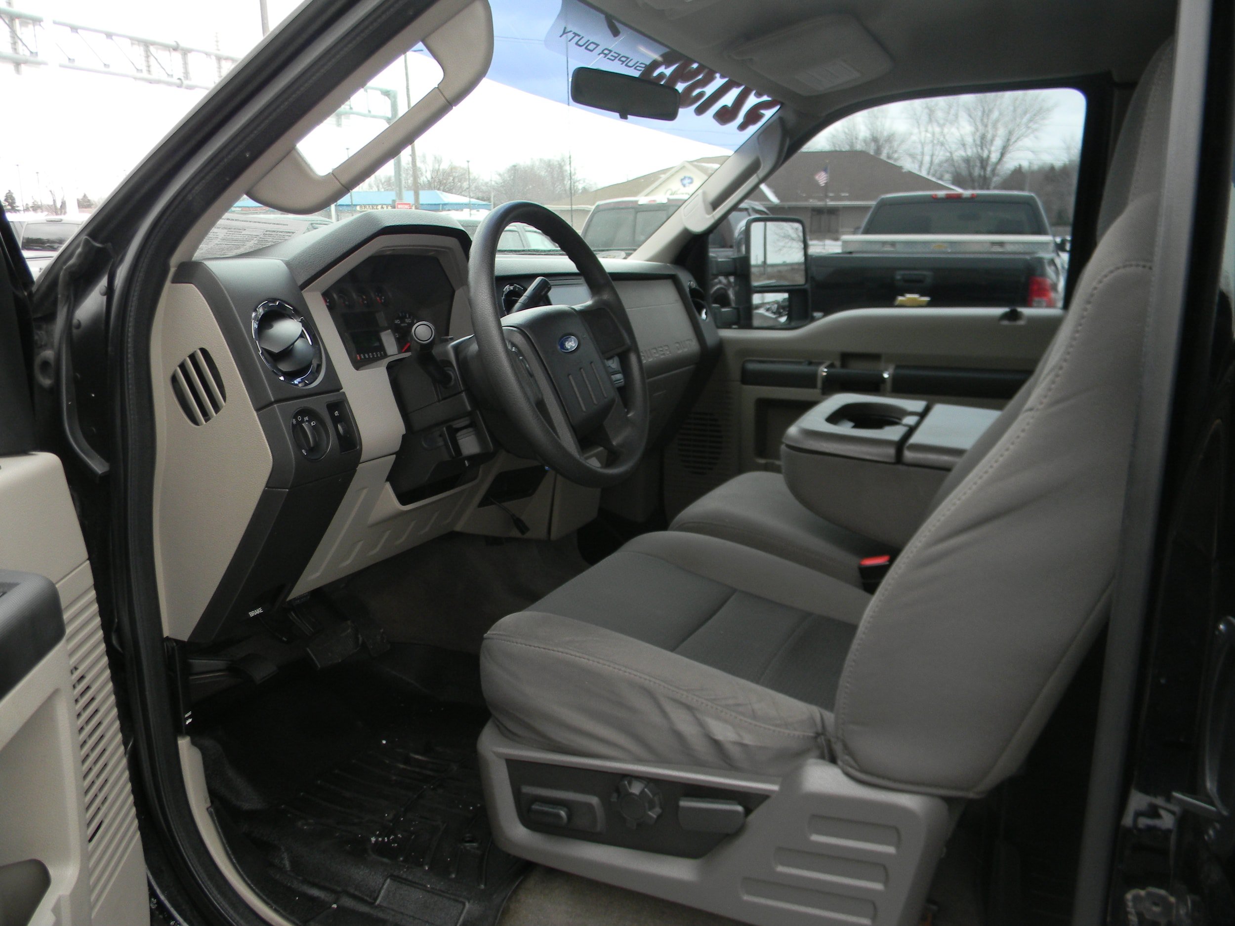 Used 2010 Ford F250 XLT AWD/4WD image 5