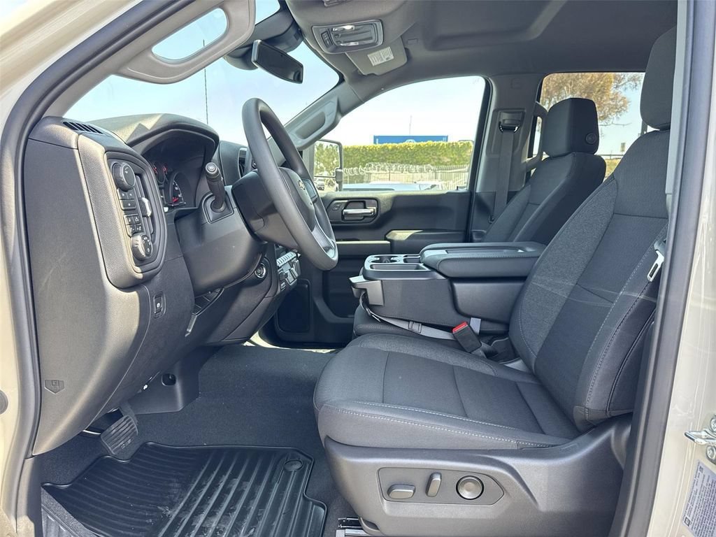 New 2026 Chevrolet Silverado 2500 Custom w/ Custom Value Package AWD/4WD image 21