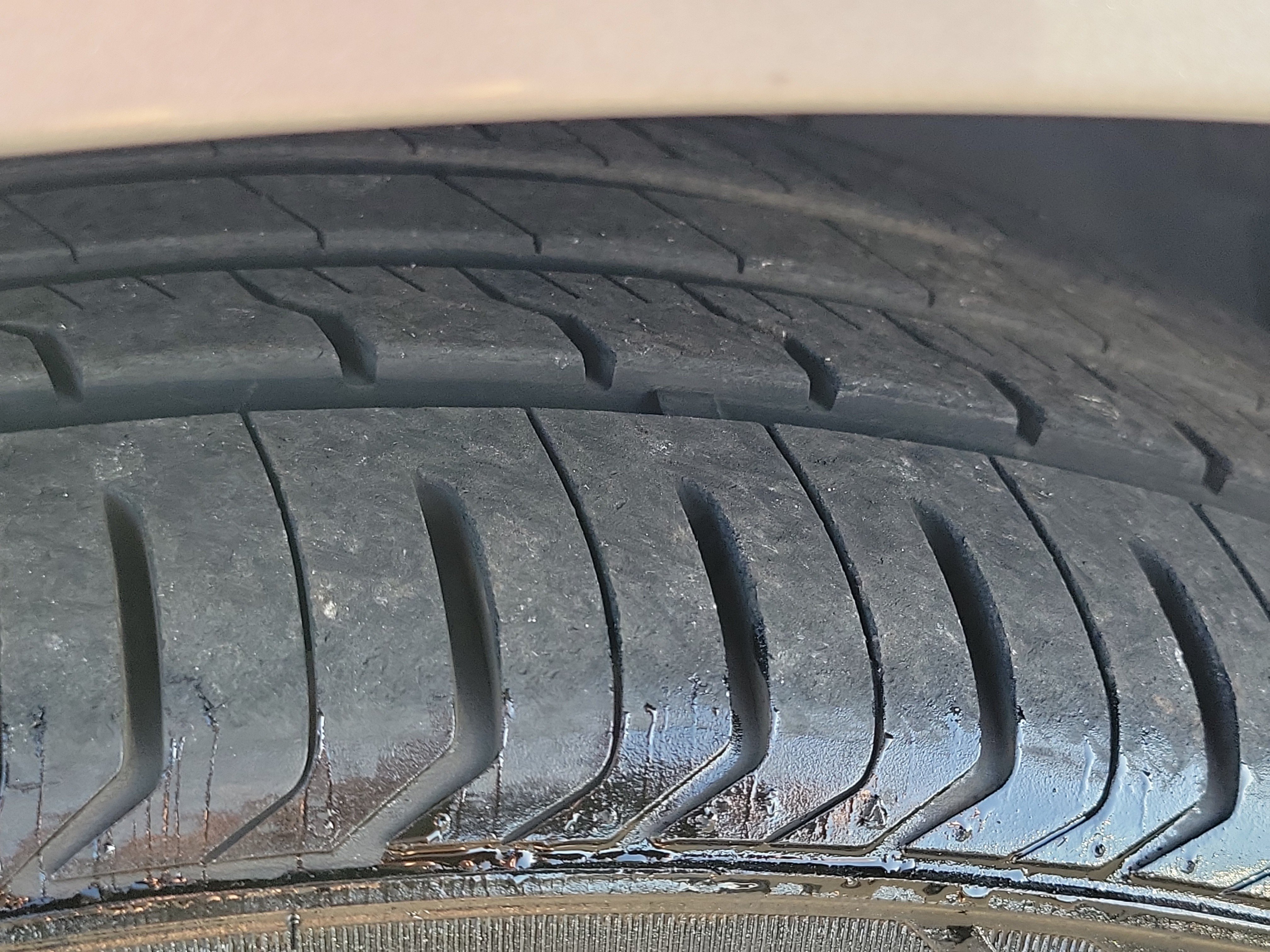 Used 2014 Chrysler 300 S RWD image 8