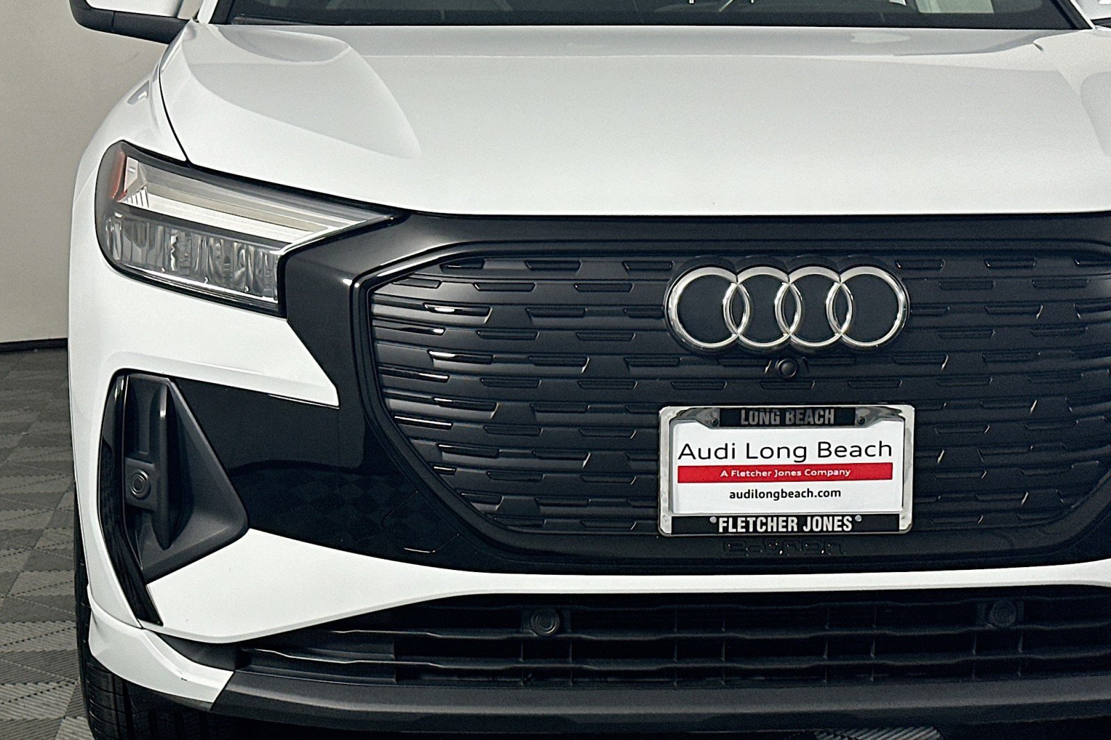 Used 2023 Audi Q4 e-tron Premium Plus w/ Premium Plus AWD/4WD image 15