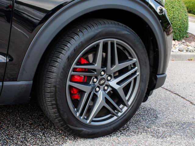 Certified 2025 Ford Explorer ST AWD/4WD image 8
