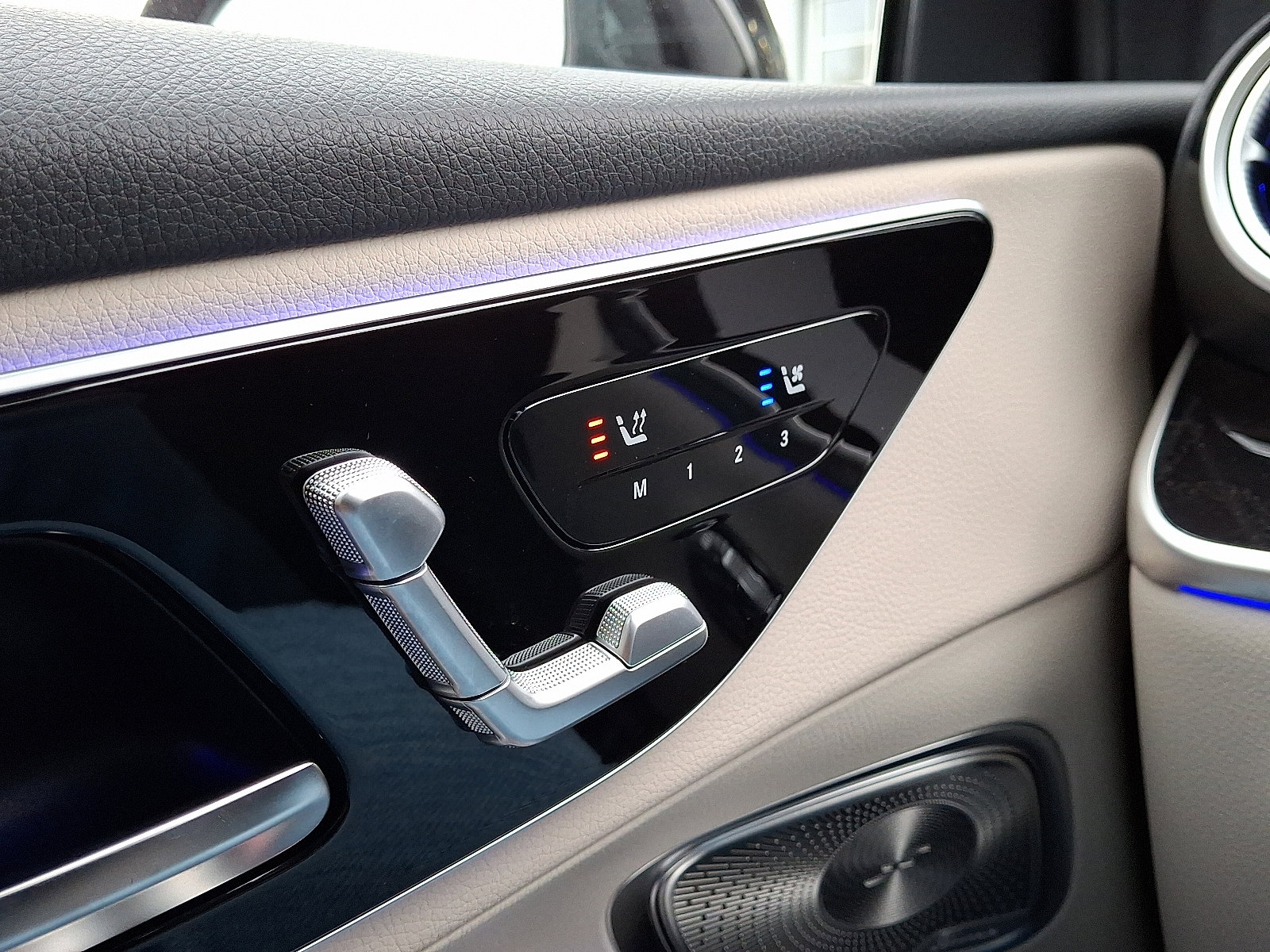 Used 2026 Mercedes-Benz GLC 300 4MATIC image 20