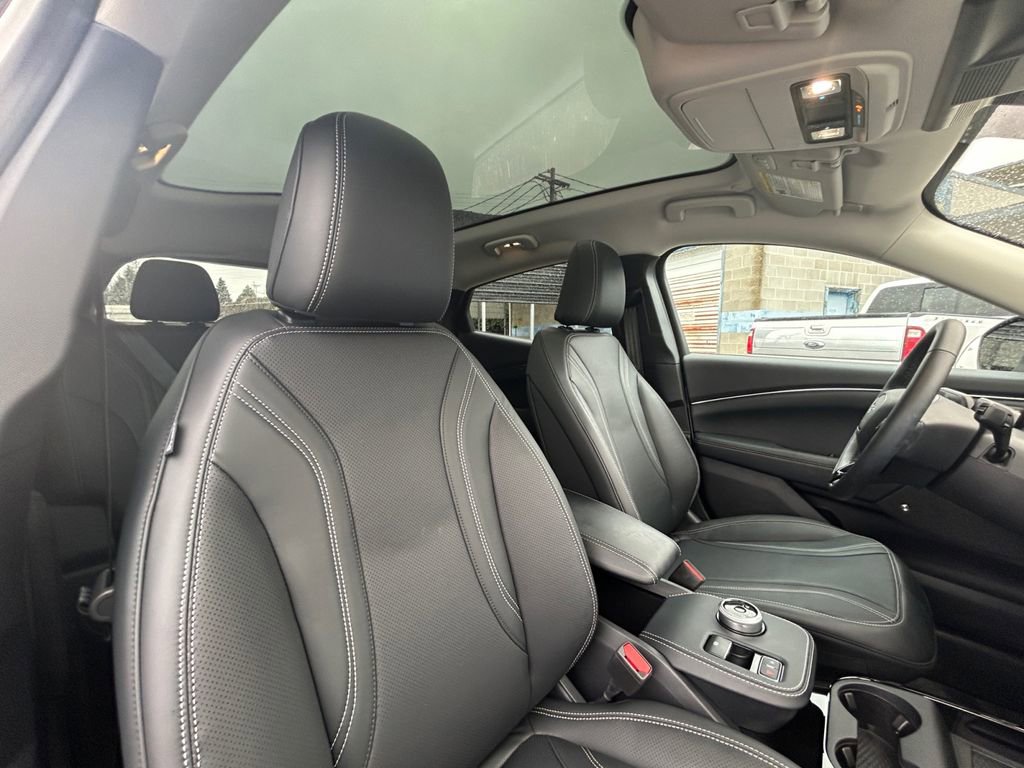 Used 2024 Ford Mustang Mach-E Premium image 27