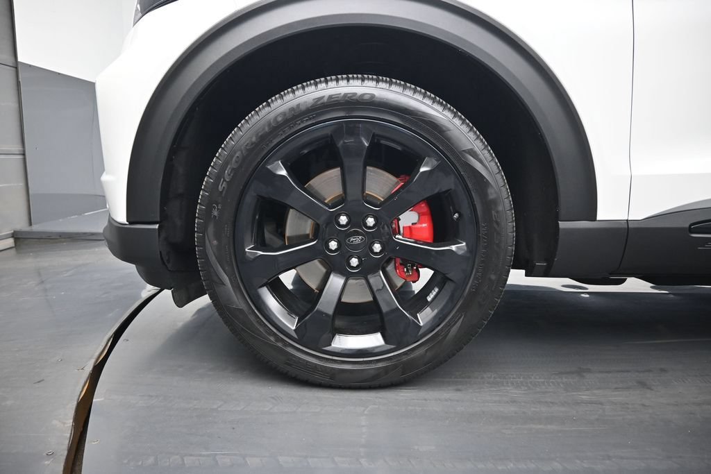 Used 2024 Ford Explorer ST w/ Equipment Group 401A AWD/4WD image 30