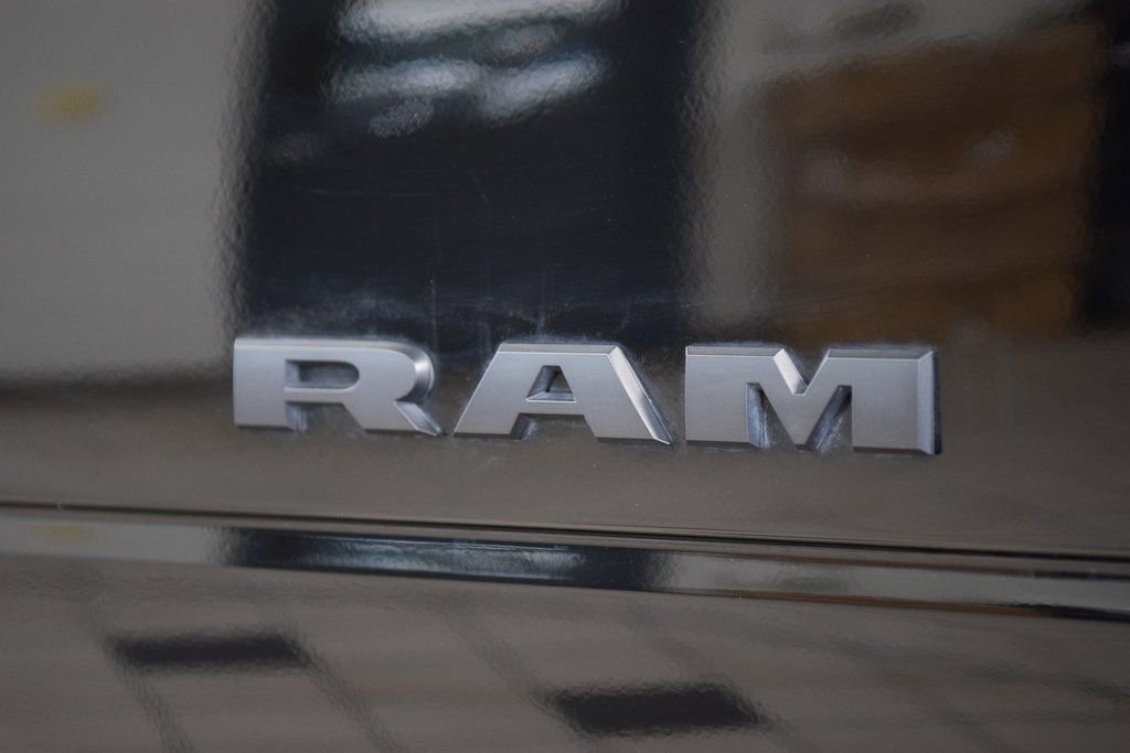 Used 2024 RAM 2500 Limited image 15