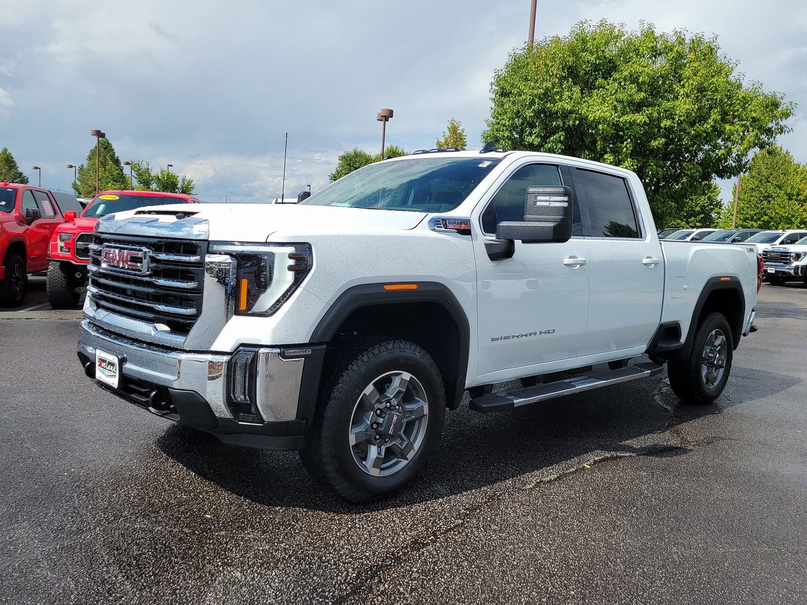 New 2026 GMC Sierra 2500 SLE w/ SLE Value Package; image 4