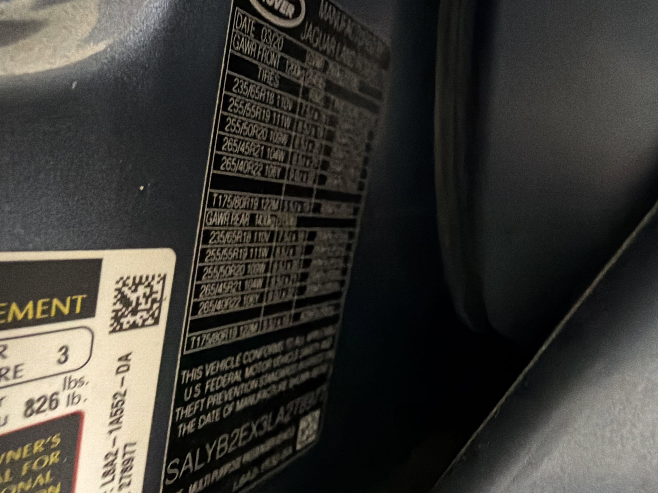 Used 2020 Land Rover Range Rover Velar S image 12