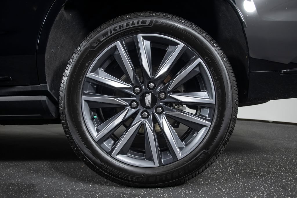Used 2022 Cadillac Escalade Sport Platinum w/ Heavy-Duty Trailer Package AWD/4WD image 8