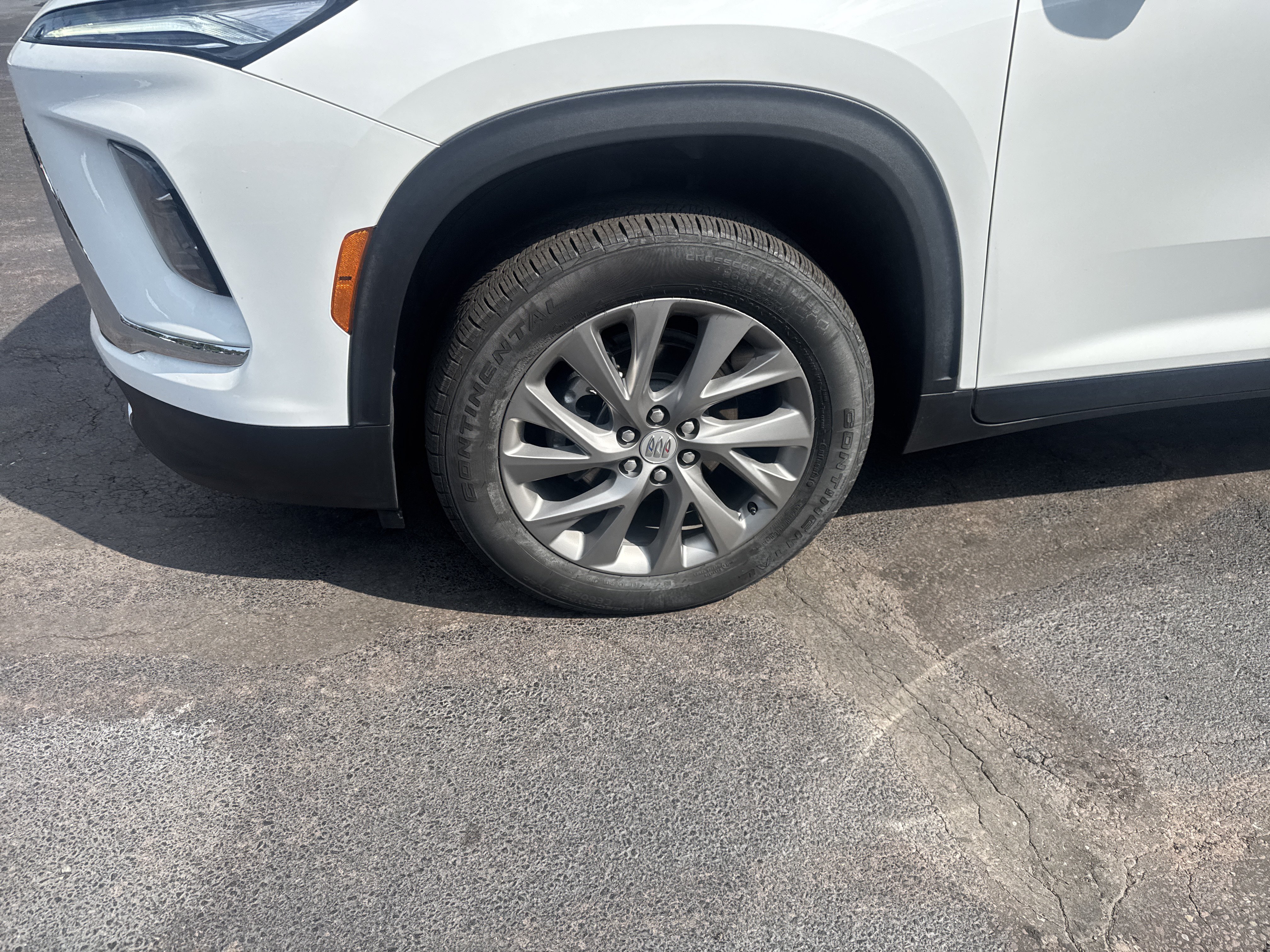 Used 2026 Buick Enclave Preferred AWD/4WD image 11
