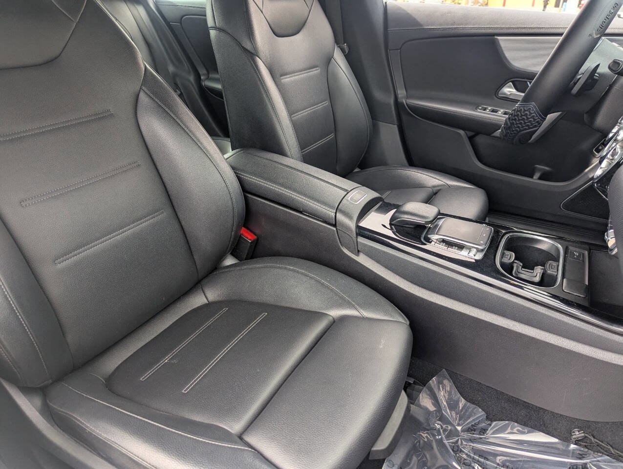 Used 2020 Mercedes-Benz CLA 250 image 11