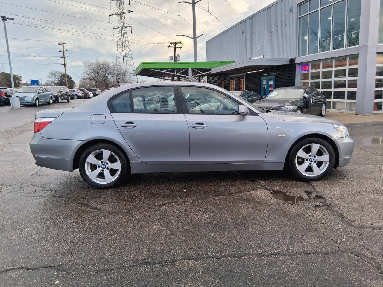 Used 2006 BMW 530xi Sedan image 4