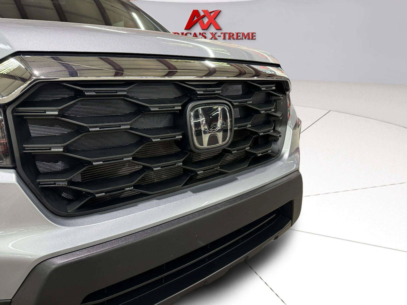 Used 2023 Honda Passport EX-L image 11