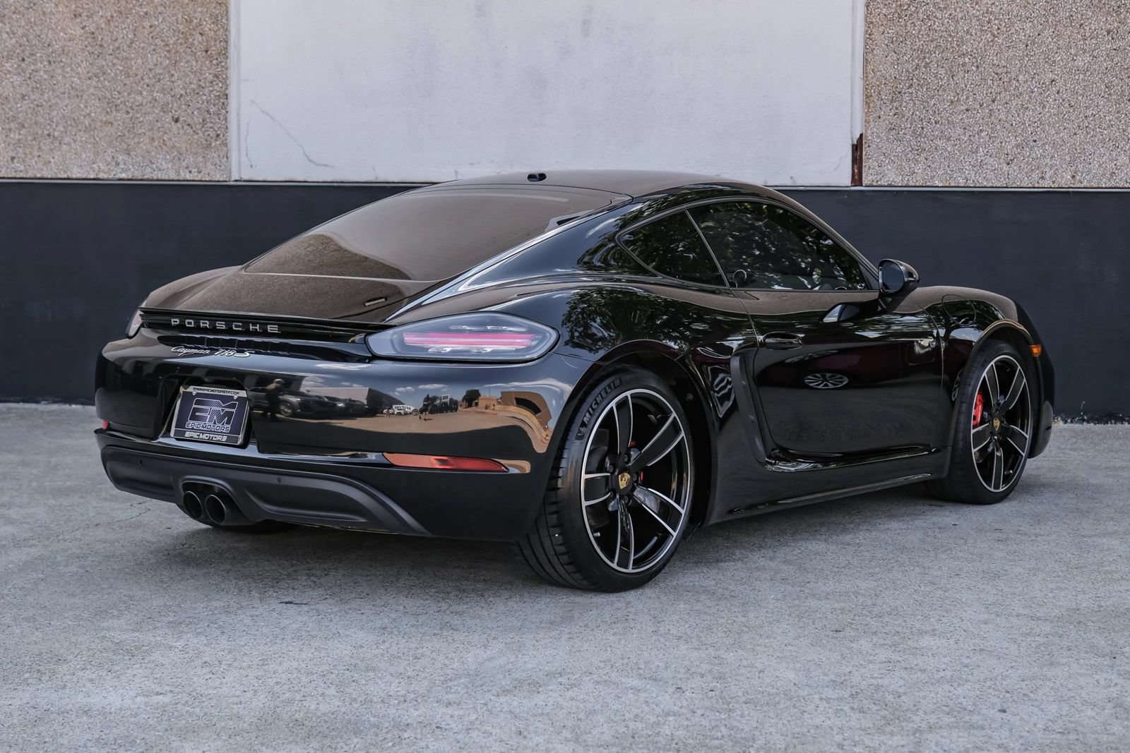 Used 2019 Porsche 718 Cayman S RWD image 7