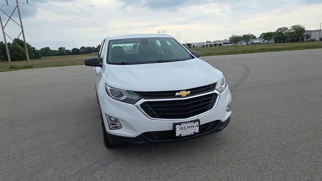 Used 2020 Chevrolet Equinox LS FWD image 2