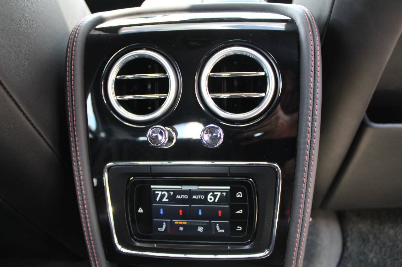 Used 2018 Bentley Flying Spur S V8 AWD/4WD image 20