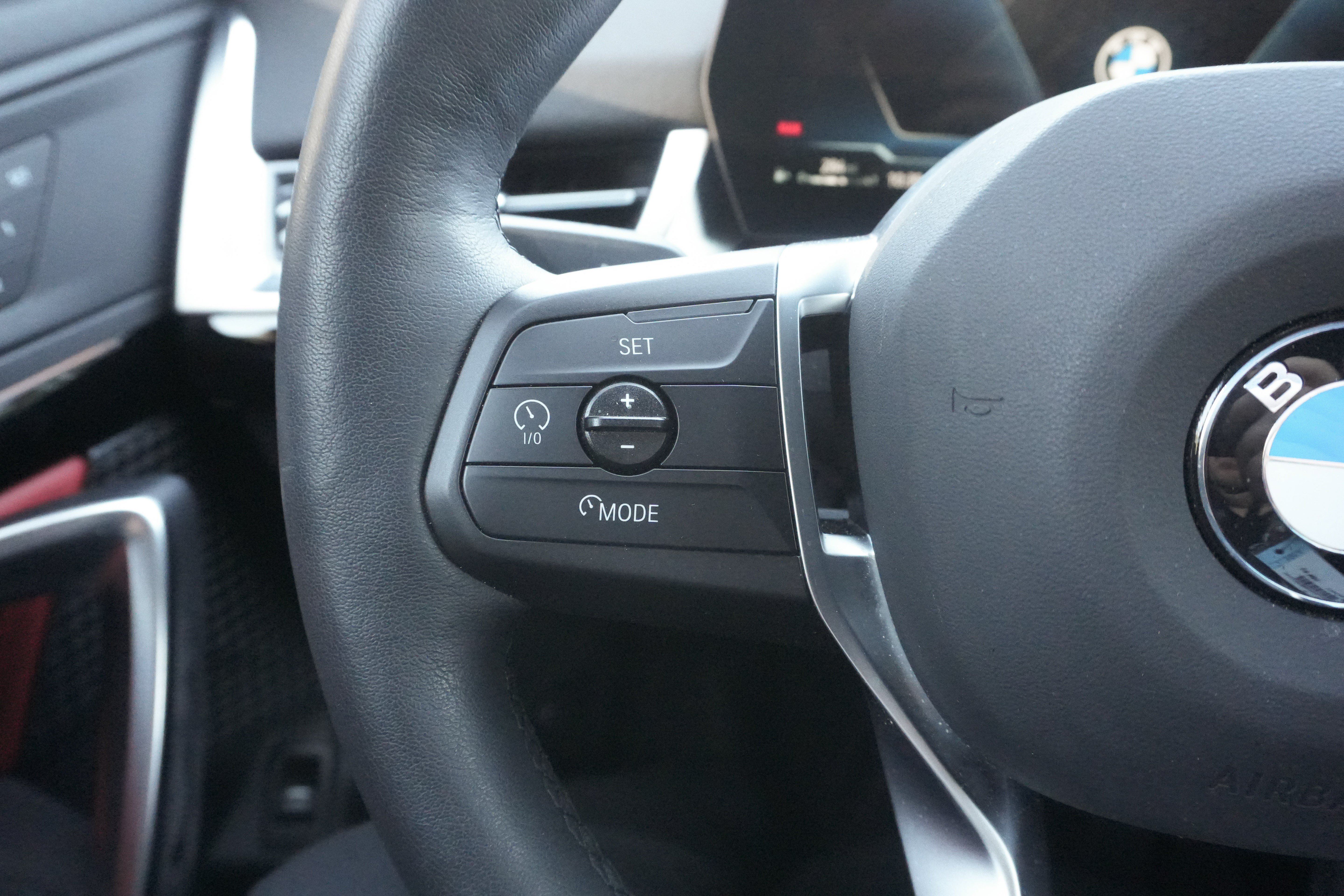 Certified 2025 BMW X2 xDrive28i AWD/4WD image 22