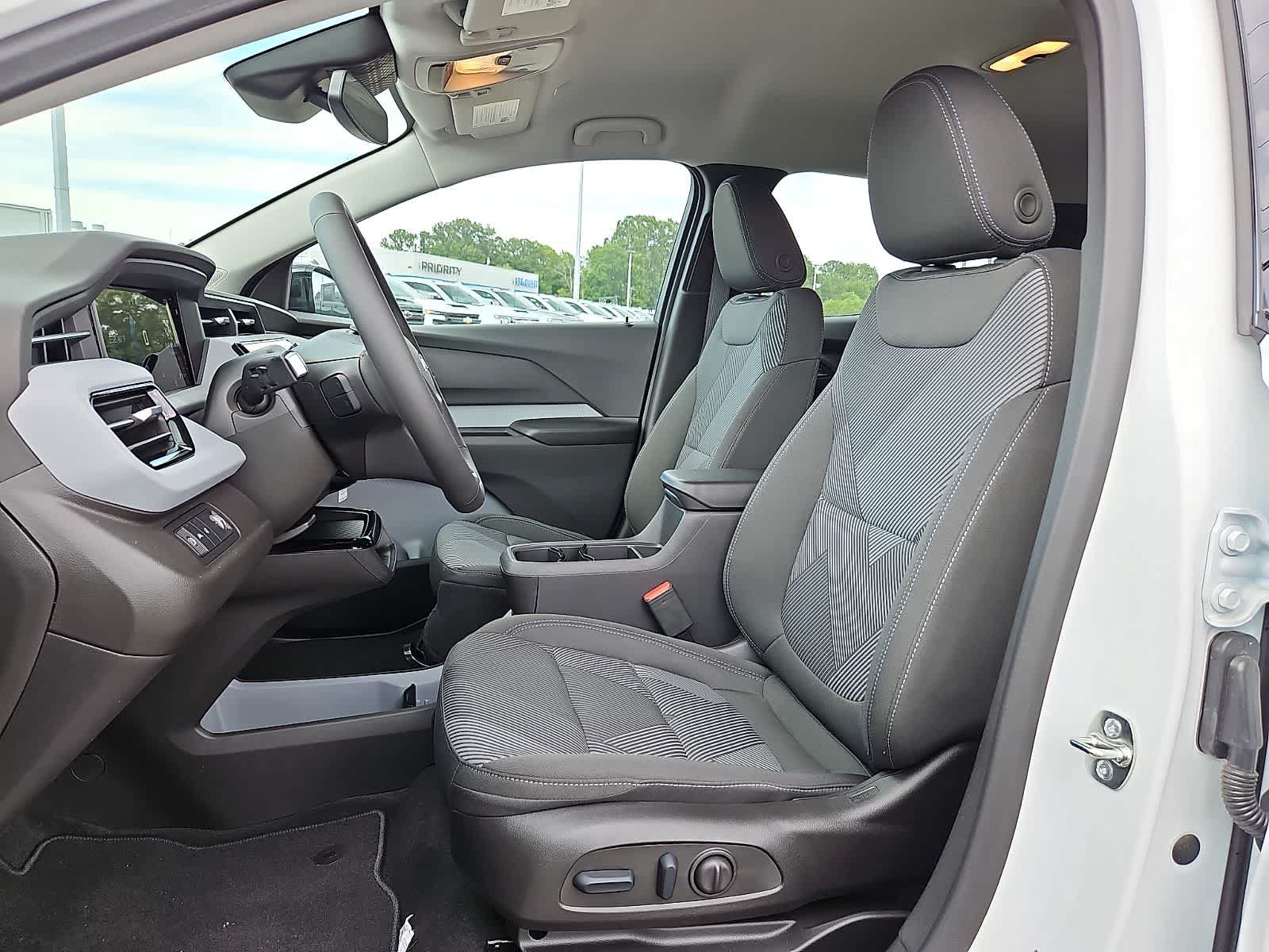 New 2027 Chevrolet Bolt LT w/ Comfort Package FWD image 11