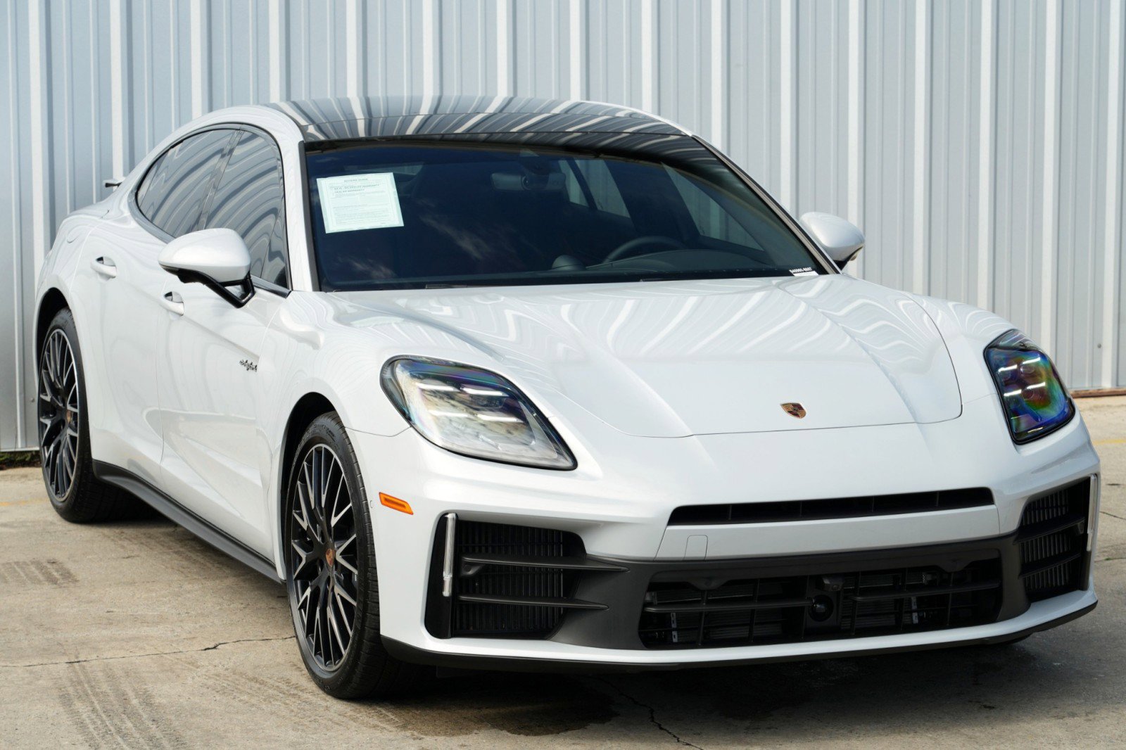 Used 2025 Porsche Panamera 4 w/ Premium Package image 61